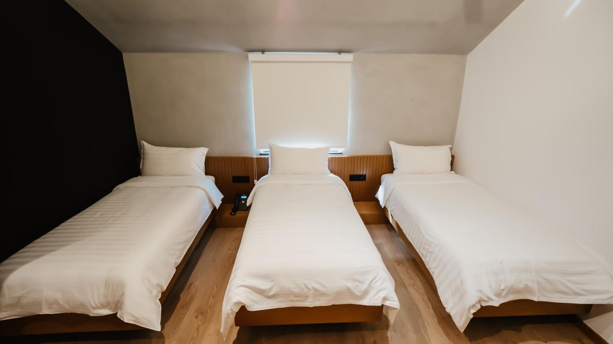 Baz'Hur Boutique Hotel Kukes Exteriör bild